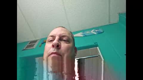 Snapshot of ice1001 chatting on 12/25/24, 01:10 ice1001 online show from 12/25/24, 01:10