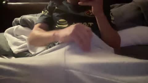 Snapshot of ice_jr chatting on 12/10/24, 03:41 Ice Jr online show from 12/10/24, 03:41