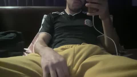 Snapshot of ice_jr chatting on 12/28/24, 01:50 Ice Jr online show from 12/28/24, 01:50