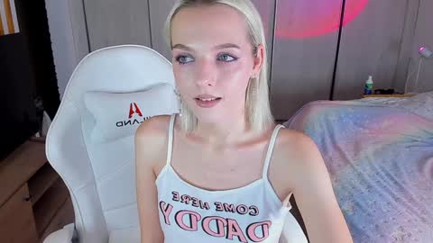 Nana online show from 12/20/24, 03:42