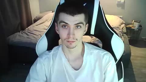 MAX online show from 01/22/25, 01:32