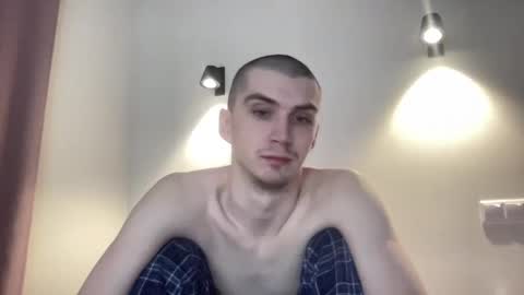 MAX online show from 01/31/25, 06:14