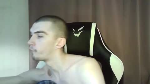 MAX online show from 02/02/25, 05:15