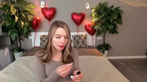 Snapshot of icedanielles chatting on 02/13/25, 02:42 Danielle online show from 02/13/25, 02:42