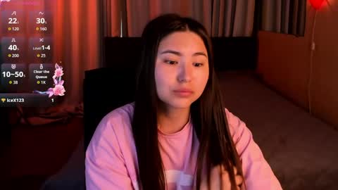 Snapshot of iceicebabe_ chatting on 06/10/26, 02:12 Aiza online show from 06/10/26, 02:12