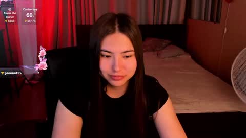 Snapshot of iceicebabe_ chatting on 06/17/26, 01:08 Aiza online show from 06/17/26, 01:08