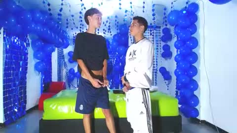 Snapshot of icevermilk chatting on 12/09/24, 06:25 THOMAS AND DAMIAND online show from 12/09/24, 06:25