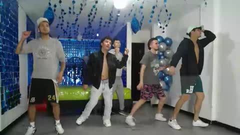 Snapshot of icevermilk chatting on 02/15/25, 04:01 THOMAS AND DAMIAND online show from 02/15/25, 04:01