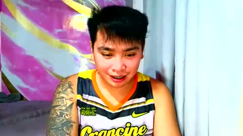 iconic_vince online show from 10/09/25, 03:21