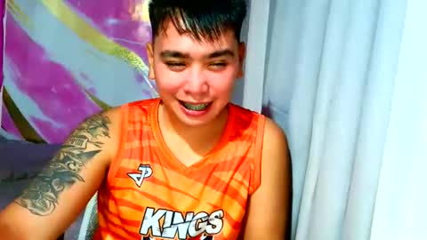 iconic_vince online show from 10/12/25, 01:32