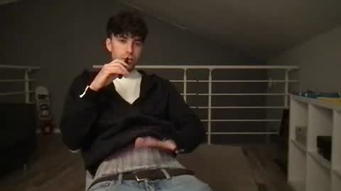 icyninesix online show from 02/03/25, 12:47