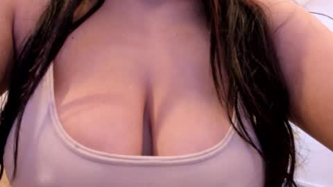 Icy online show from 11/25/25, 10:26