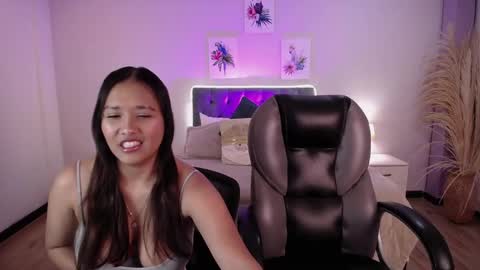 Icy online show from 12/15/25, 01:04