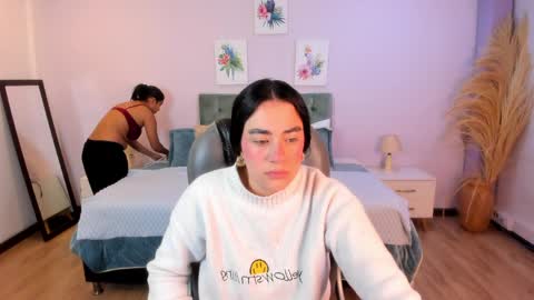 Snapshot of icysweetcam chatting on 04/22/26, 10:17 Icy online show from 04/22/26, 10:17