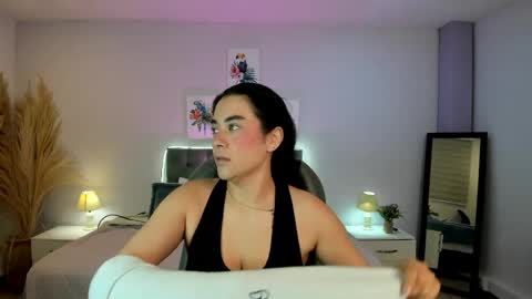 Snapshot of icysweetcam chatting on 04/23/26, 10:47 Icy online show from 04/23/26, 10:47