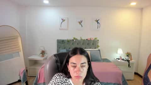 Snapshot of icysweetcam chatting on 06/26/26, 11:36 Icy online show from 06/26/26, 11:36