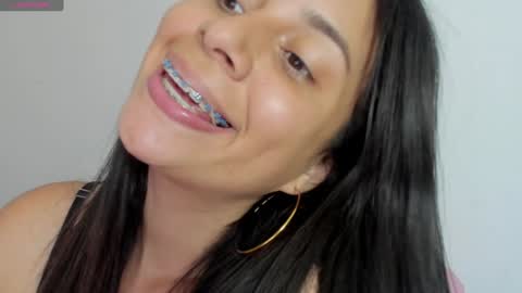Snapshot of idarazanin24 chatting on 01/24/25, 11:23 Idara Zanin online show from 01/24/25, 11:23
