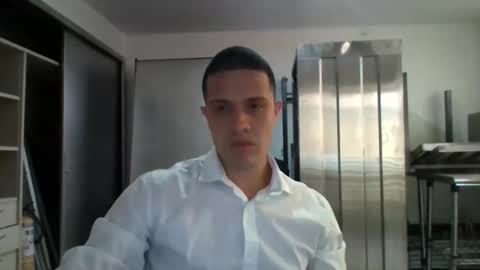 idris izan online show from 10/27/25, 02:43