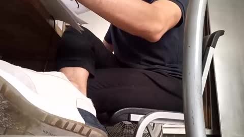 idris izan online show from 10/29/25, 01:46