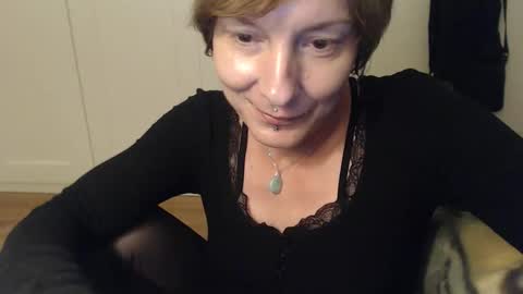 Snapshot of ifk_donkeysfr chatting on 09/16/25, 05:58 Ifk Donkeys online show from 09/16/25, 05:58