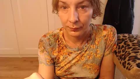 Snapshot of ifk_donkeysfr chatting on 10/14/25, 05:41 Ifk Donkeys online show from 10/14/25, 05:41