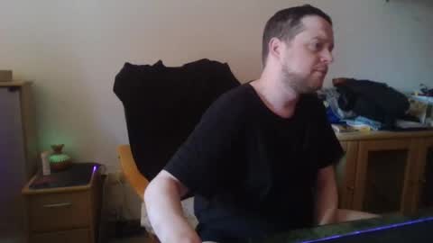 Snapshot of igaveyoupower chatting on 04/01/26, 09:10 igaveyoupower online show from 04/01/26, 09:10