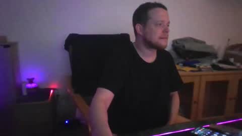 Snapshot of igaveyoupower chatting on 04/04/26, 12:42 igaveyoupower online show from 04/04/26, 12:42