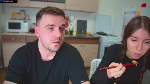 Julia and Mira online show from 12/08/24, 12:30