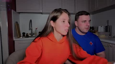 Julia and Mira online show from 12/01/25, 09:20