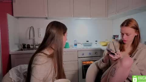 Julia and Mira online show from 01/16/26, 10:30