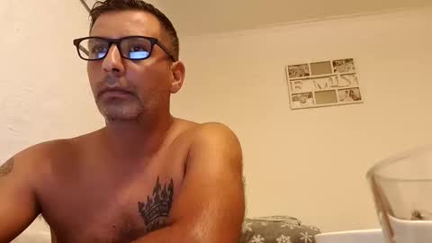 ihtiandar1008 online show from 09/21/25, 04:47