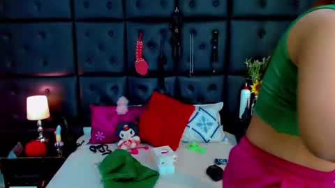 iisalombardi online show from 06/22/26, 02:35