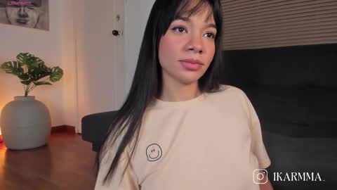 Lua     online show from 03/02/26, 10:49