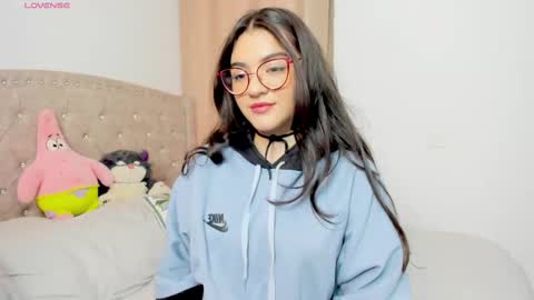 Snapshot of iki_mei chatting on 02/26/25, 01:41 Maria online show from 02/26/25, 01:41