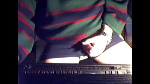 ikissuuuu online show from 03/30/26, 03:02