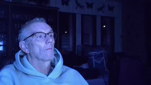 ikwiljeneuken123 online show from 03/03/26, 04:07