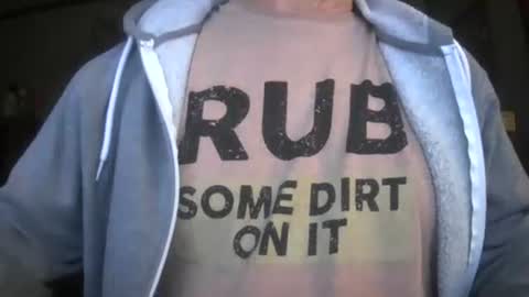 il_undercover online show from 12/16/25, 11:37