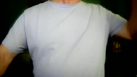 Snapshot of il_undercover chatting on 06/06/26, 10:09 il_undercover online show from 06/06/26, 10:09