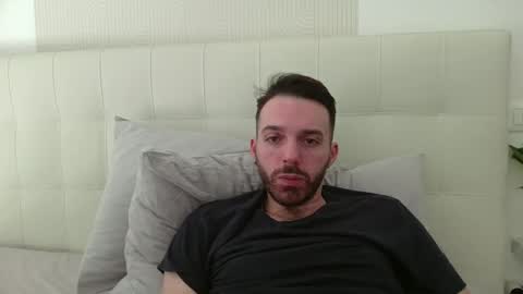 ilcale48 online show from 04/21/26, 02:23