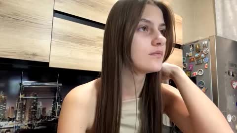 Snapshot of ilianaportwood chatting on 02/26/26, 12:04 Sophie online show from 02/26/26, 12:04