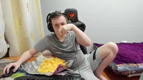 iliaskris online show from 12/17/25, 04:18