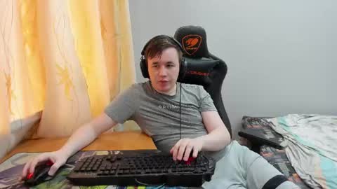 Snapshot of iliaskrislove chatting on 06/15/26, 02:36 iliaskris online show from 06/15/26, 02:36