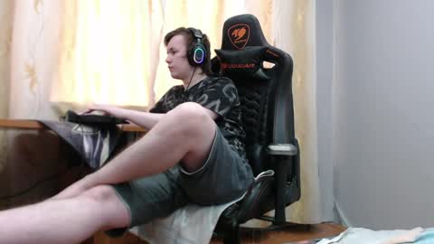 Snapshot of iliaskrisloveee chatting on 04/18/26, 03:10 lord online show from 04/18/26, 03:10