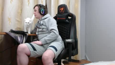 Snapshot of iliaskrisloveee chatting on 04/19/26, 05:45 lord online show from 04/19/26, 05:45