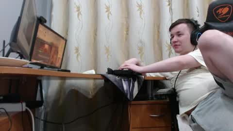 Snapshot of iliaskrisloveee chatting on 05/08/26, 09:42 lord online show from 05/08/26, 09:42