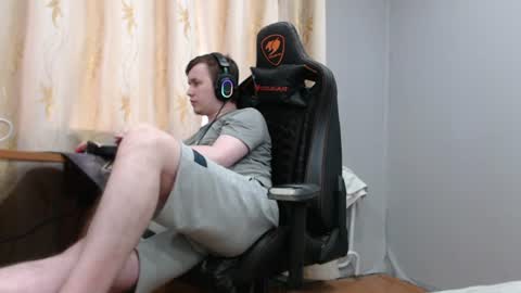 Snapshot of iliaskrisloveee chatting on 06/22/26, 12:02 lord online show from 06/22/26, 12:02