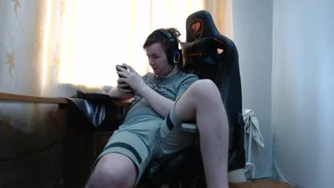 Snapshot of iliaskrisloveee chatting on 06/27/26, 07:24 lord online show from 06/27/26, 07:24