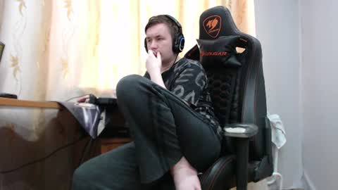 Snapshot of iliaskrisloveee chatting on 07/06/26, 03:03 lord online show from 07/06/26, 03:03