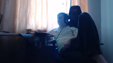 Snapshot of iliaskrisloveee chatting on 07/08/26, 02:21 lord online show from 07/08/26, 02:21
