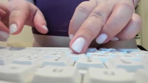 Bamby online show from 03/18/26, 09:29